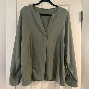 VINCE SILK BLOUSE XL GREEN